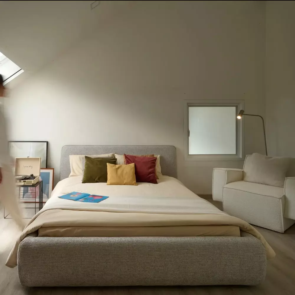 Kirin Bed